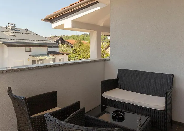 Frida's Place Апартаменты *