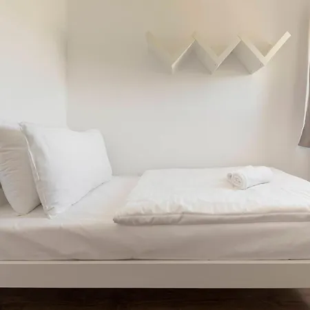 Frida's Place Apartma *